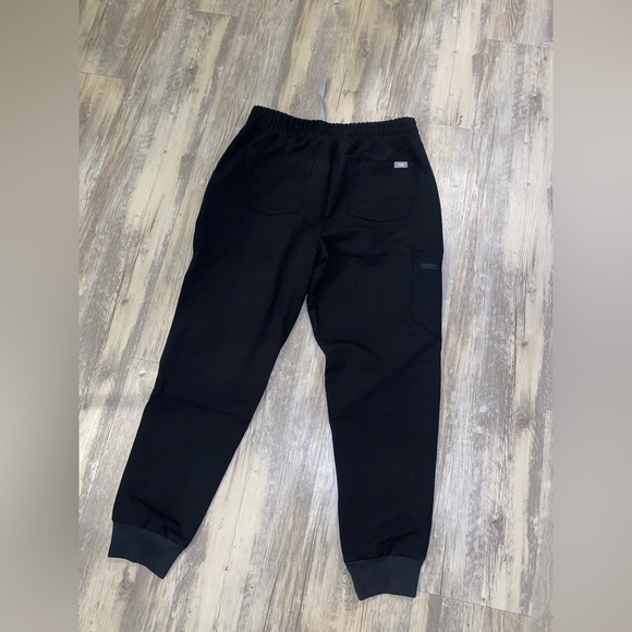 High Rise Zamora - Picture 2 of 3